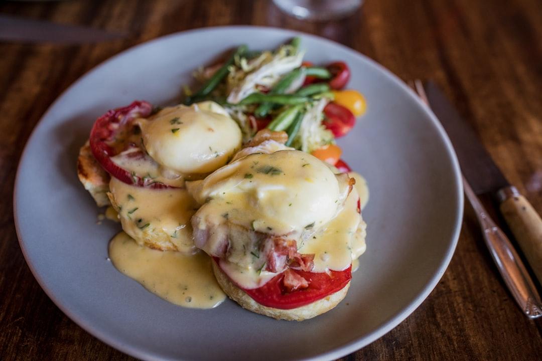 Eggs Benedict with Hollandaise — Chapters recipe plated